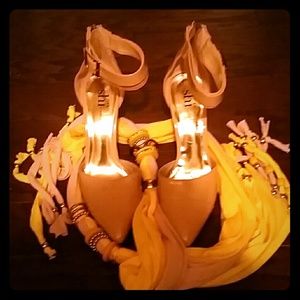 I am selling glamorous shoes, and a fabulous scarf